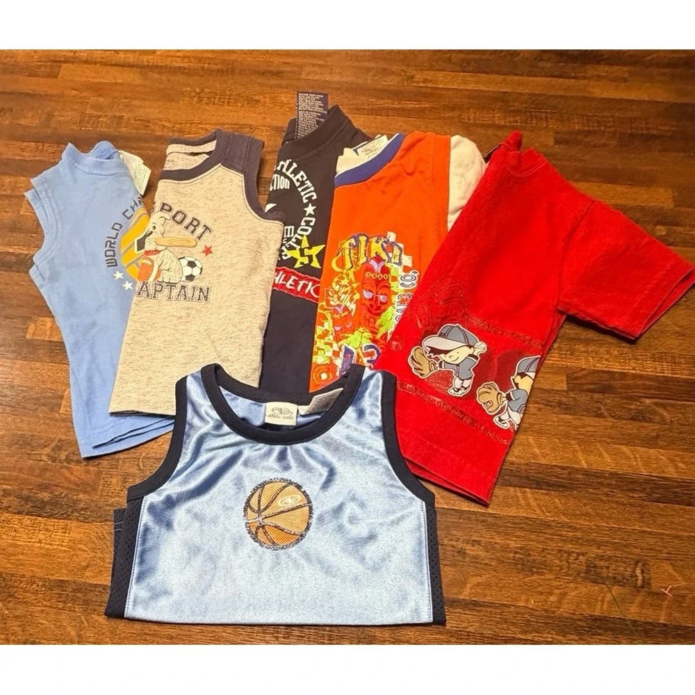 Bundle of vintage Y2K sports themed shorts.  Size 18 months.  Osh kosh.
